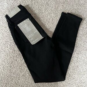 NWT Black Authentic Stretch The Curvy High Rise Skinny Everlane Jeans Size 23